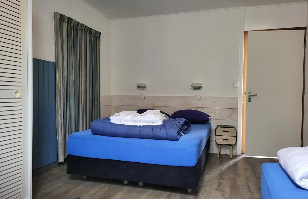 Marx Motel-1